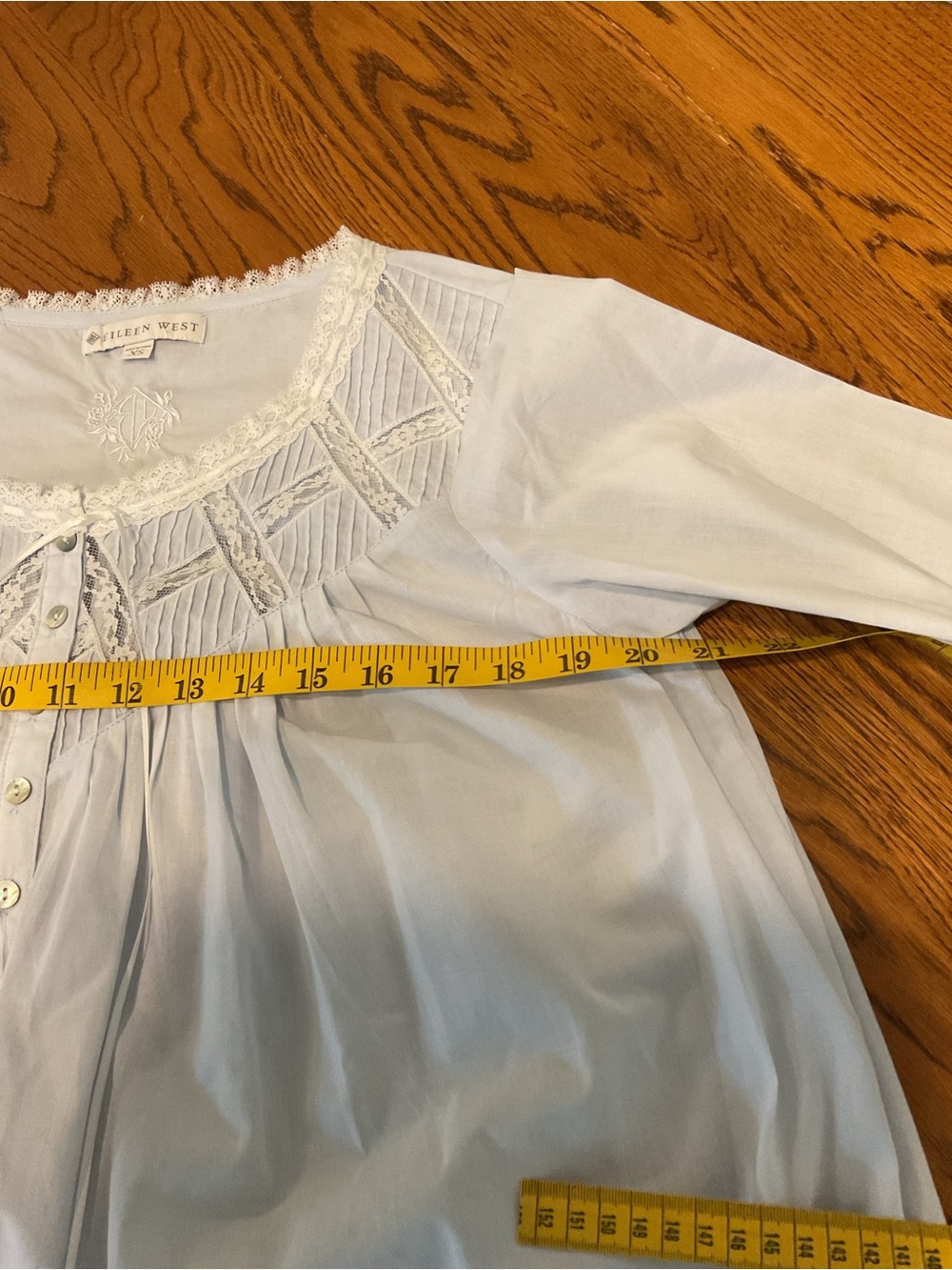 New Eileen West Light Blue Cotton Nightgown & Matching Robe with Lace Yoke - Picture 8 of 11